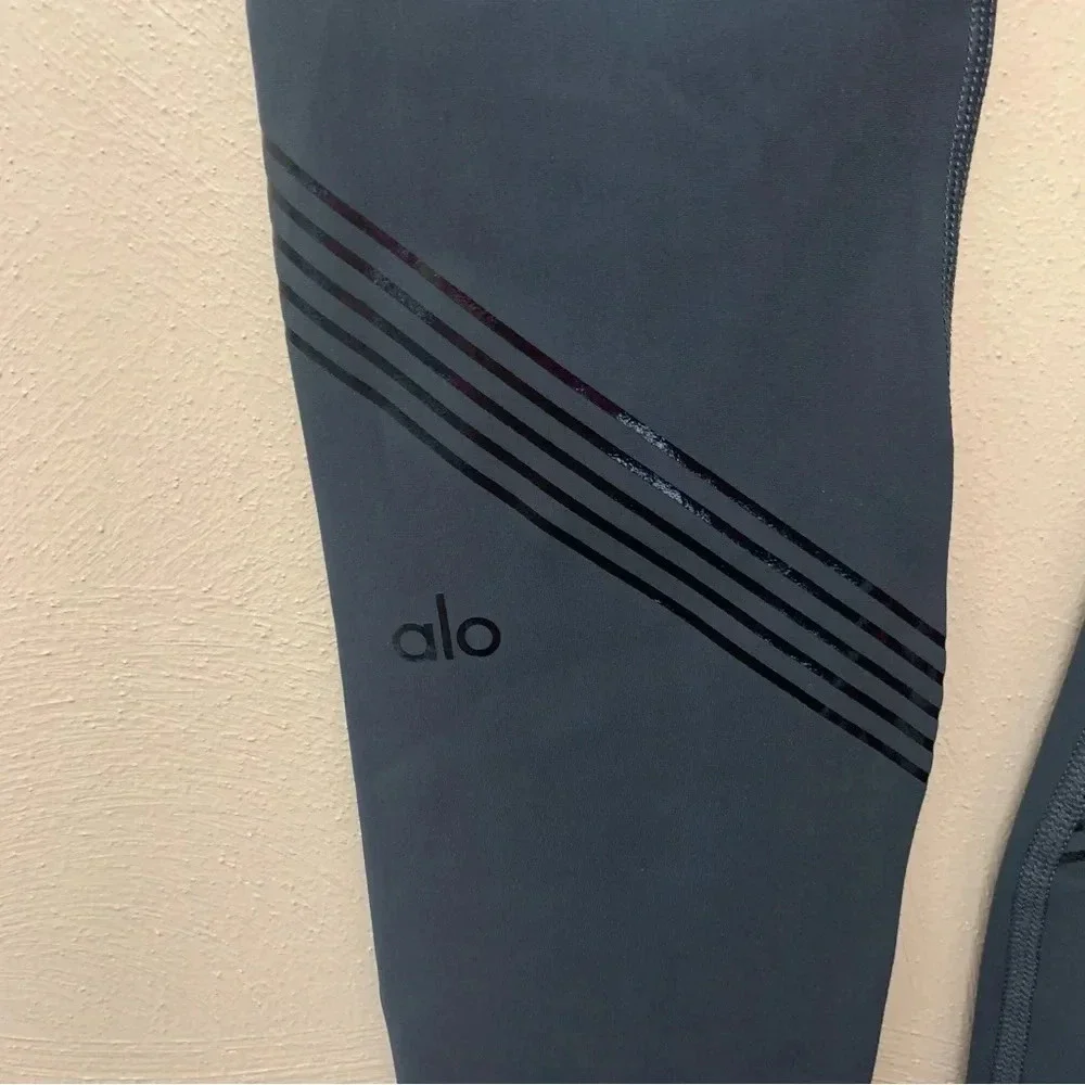 Alo Yoga High-Waist Vapor Legging in Rise Anthracite Size XS